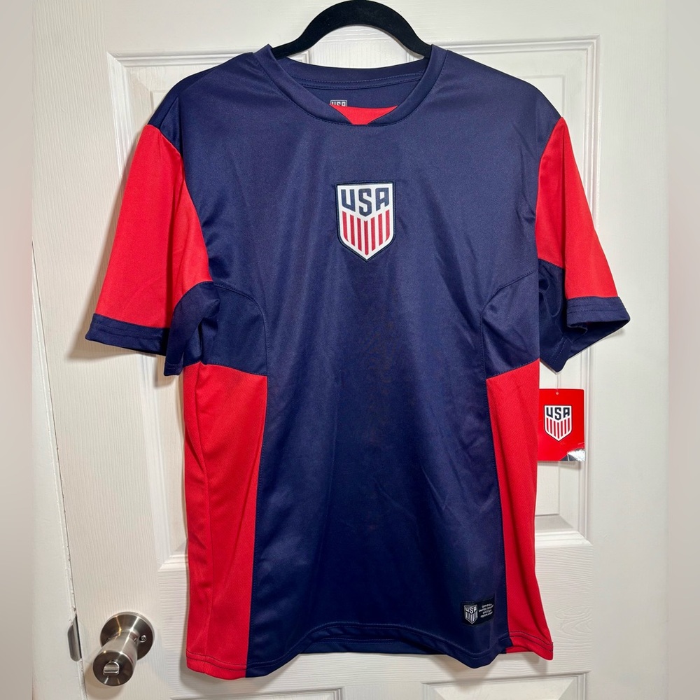 US Soccer Jersey - Women’s Fit NEW
